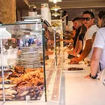 11 La Famiglia Apartamento